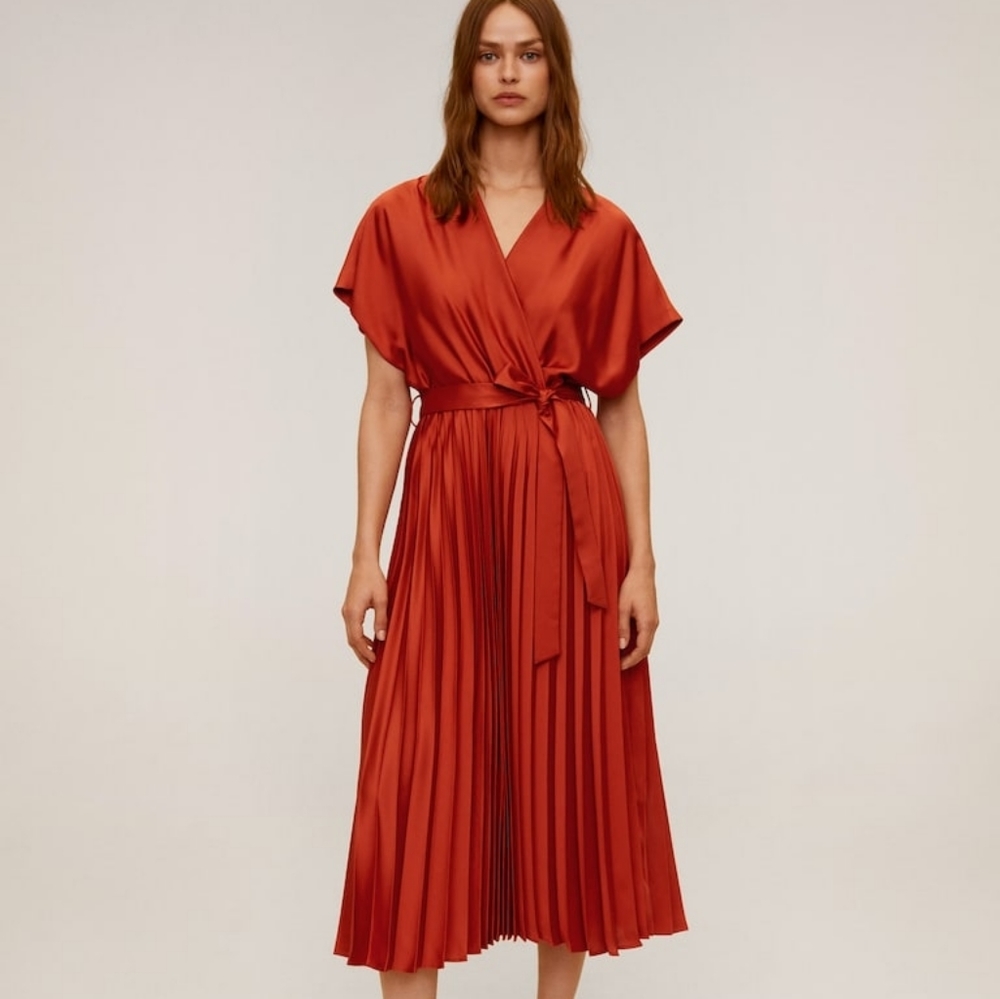 MANGO Pleated midi dress - Picture 5 of 9